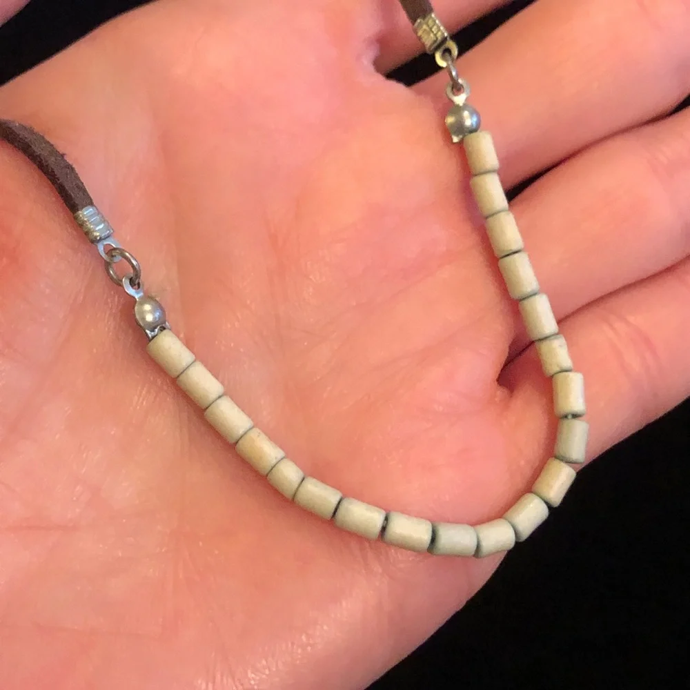 Elegant Cream and Brown Beaded Necklace - Picture 5 of 7